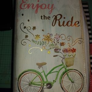 Zip around personal size ring planner